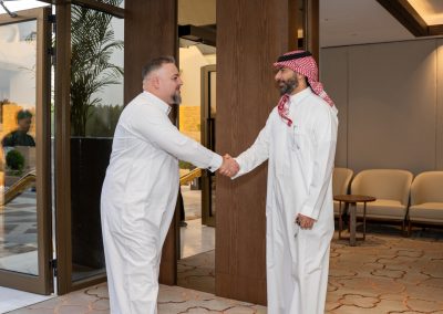 عمر الجريفاني محلل اقتصادي